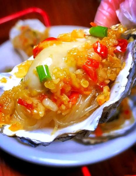 蒜蓉蒸生蚝怎么做_蒸多久才鲜嫩