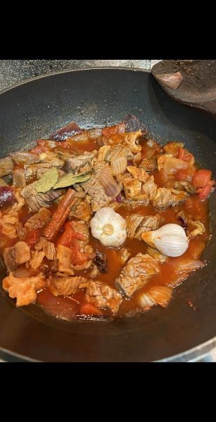 西红柿炖牛肉怎么做好吃_家常做法步骤详解