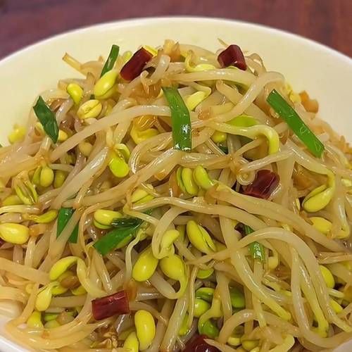 清炒黄豆芽怎么炒好吃_黄豆芽焯水还是不焯水