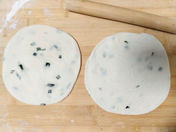 葱花油馍怎么做_葱花油馍家常做法