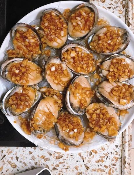 粉丝蒜蓉蒸鲍鱼怎么做_蒜蓉粉丝鲍鱼蒸多久