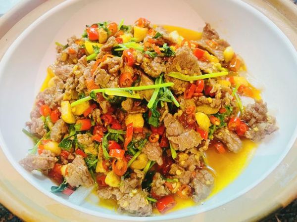 小炒黄牛肉怎么做_小炒黄牛肉用什么部位