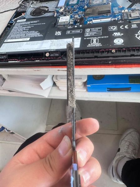 手机清灰怎么清_手机清灰会损坏吗