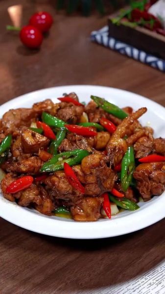 辣炒鸡块怎么做_家常辣炒鸡块的做法