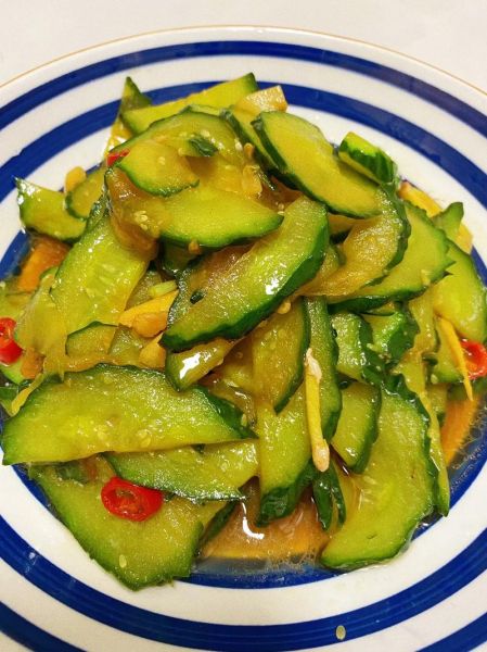 炒黄瓜片怎么炒才脆_家常炒黄瓜片的做法