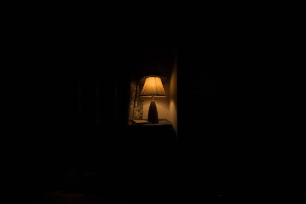 喧嚣黑暗是什么意思_喧嚣黑暗如何影响情绪