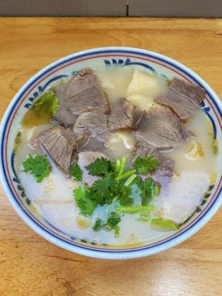 羊肉烩面怎么做好吃_家常羊肉烩面做法