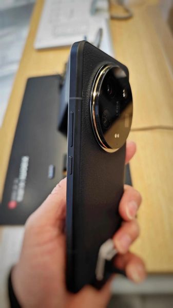 小米最新款手机是哪款_小米14 Ultra值得买吗