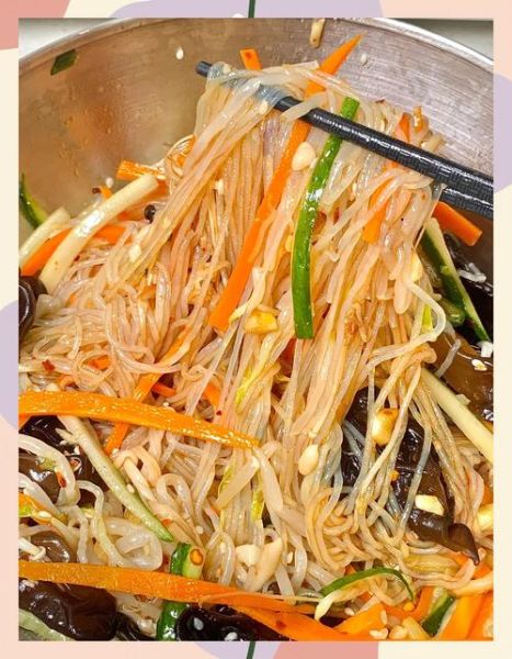 黄瓜粉丝凉菜怎么做_黄瓜粉丝凉菜需要焯水吗