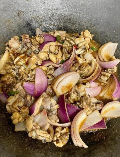 爆炒牛蛙怎么做_爆炒牛蛙家常做法