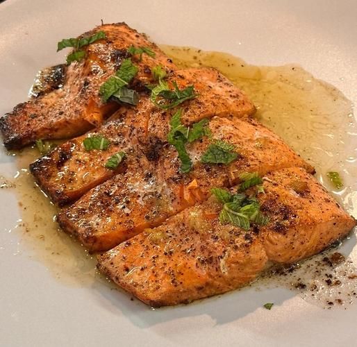 香煎三文鱼怎么做好吃_香煎三文鱼做法步骤