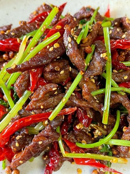 香辣牛肉怎么做_香辣牛肉最正宗的做法
