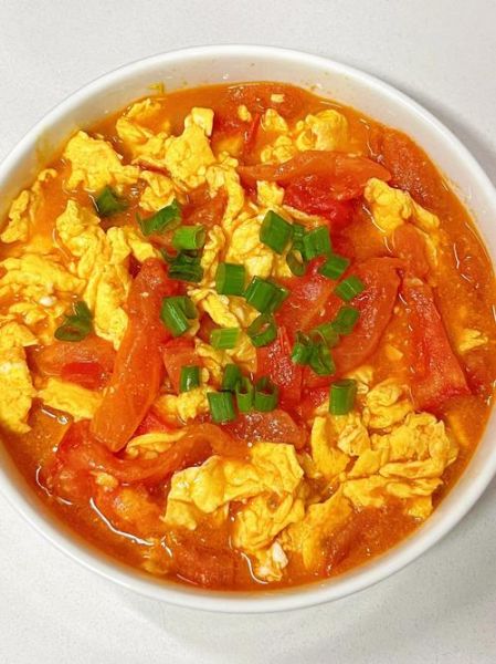 西红柿怎么炒好吃_西红柿炒蛋先炒哪个