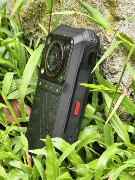 军工手机和普通手机区别_军工手机真的防水防摔吗