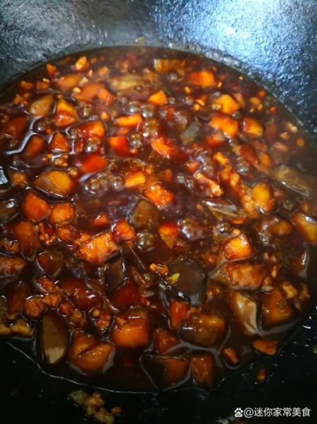 茄丁卤怎么做_茄丁卤的家常做法