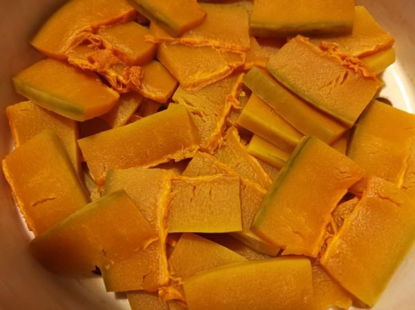 清水煮南瓜怎么做_南瓜要煮多久才软糯