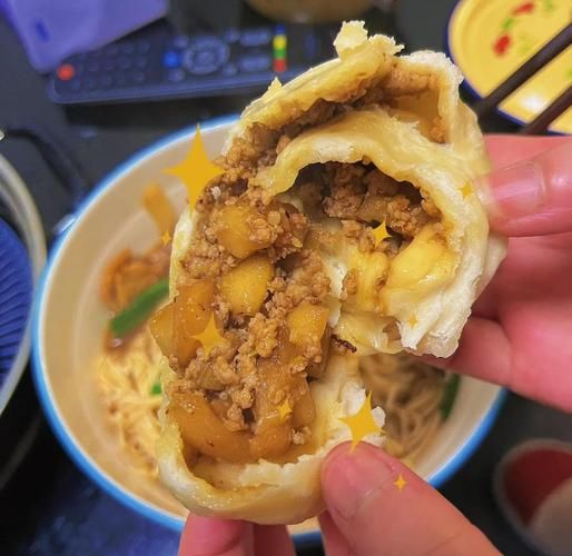 茄子猪肉包子馅怎么做_茄子猪肉包子馅配方