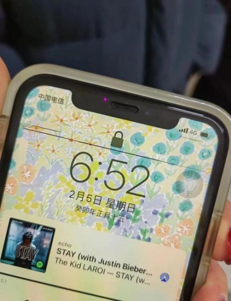 手机漏液还能用吗_屏幕漏液修复方法