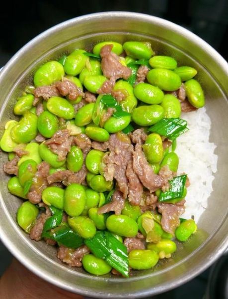 毛豆炒肉怎么做_毛豆炒肉需要焯水吗