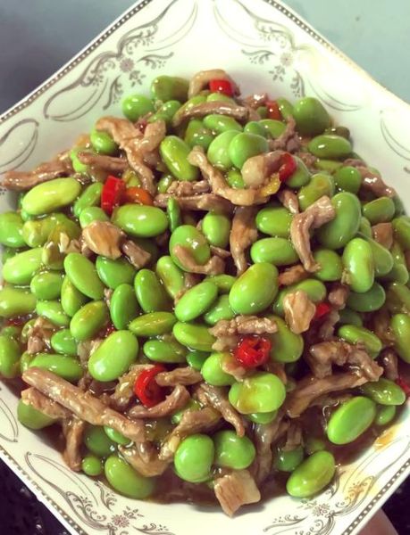 毛豆炒肉怎么做_毛豆炒肉需要焯水吗