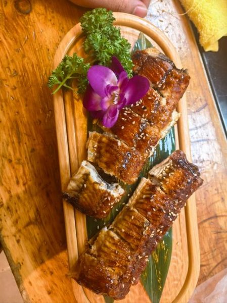 烤鳗鱼怎么做_烤鳗鱼需要腌制多久