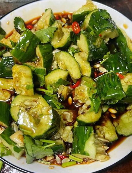 凉拌黄瓜怎么做才脆_凉拌黄瓜要不要焯水