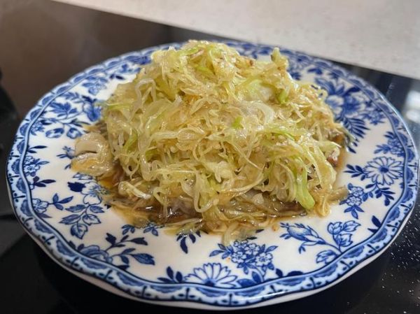 凉拌包菜丝怎么做_凉拌包菜丝用焯水吗