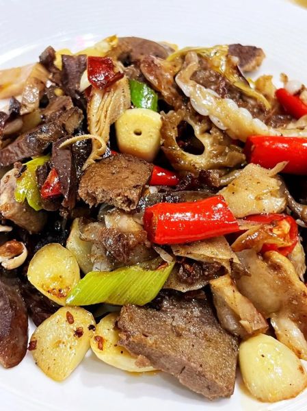 爆炒羊杂怎么做_羊杂去腥技巧