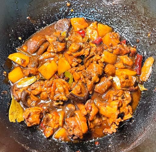 土豆炖鸡块最简单做法_新手零失败步骤