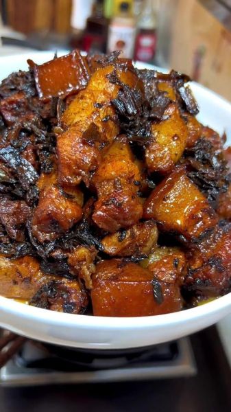 梅菜烧肉怎么做_梅菜烧肉的家常做法