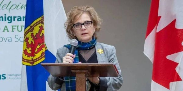 澳洲移民部长是谁_澳洲移民部长最新政策