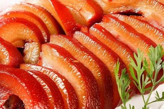 压猪头肉怎么做_猪头肉压多久才入味