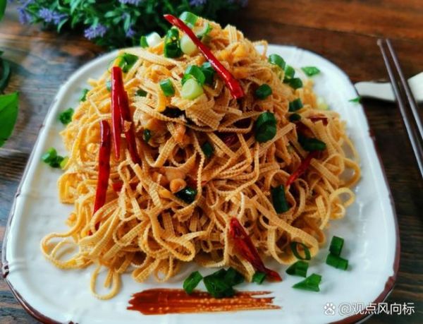 炝拌干豆腐丝怎么做_干豆腐丝焯水几分钟
