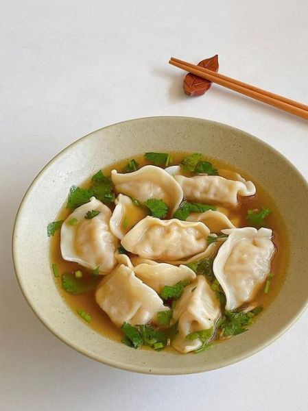 饺子配什么菜好吃_饺子配什么汤最解腻