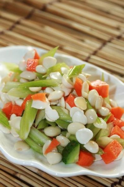 凉拌杏仁怎么做_凉拌杏仁的做法大全集