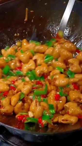 肥肠怎么洗干净_肥肠怎么做才脆嫩