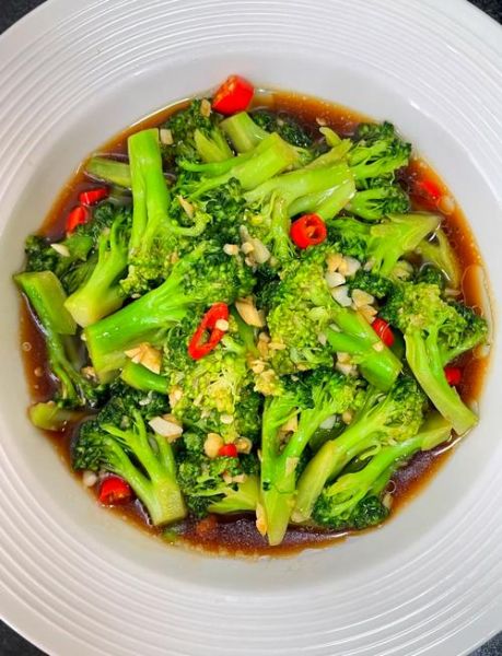 西兰花怎么炒好吃_西兰花焯水几分钟才脆