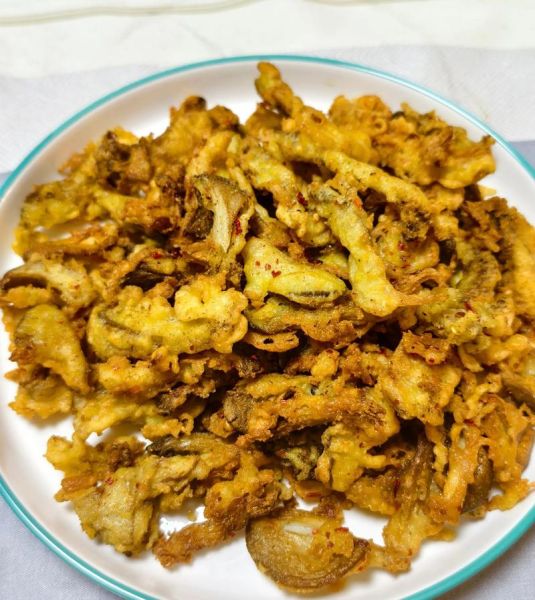 椒盐蘑菇怎么做_椒盐蘑菇的家常做法