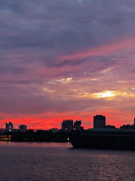 朝霞的颜色有哪些_朝霞是怎么形成的