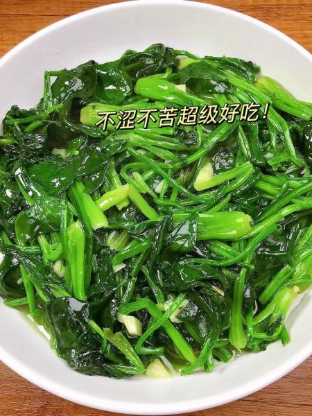 菠菜怎么炒好吃_菠菜焯水几分钟才绿