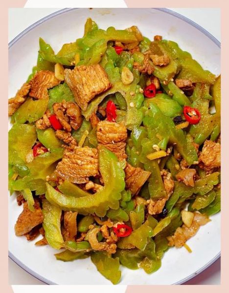 苦瓜怎么炒好吃不苦_家常苦瓜做法大全