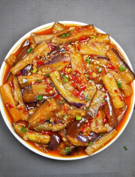 家常鱼香茄子怎么做_鱼香茄子酱汁比例是多少