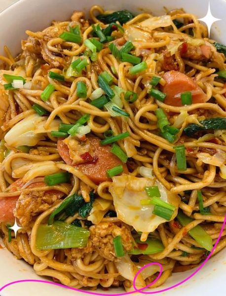 肉丝炒面怎么做_家常肉丝炒面用什么面条