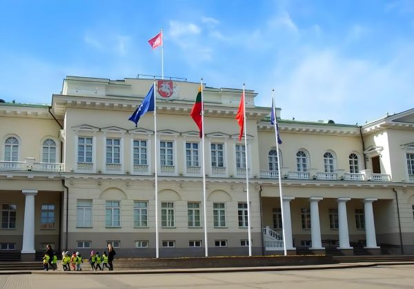 立陶宛投资移民条件_立陶宛投资移民多少钱