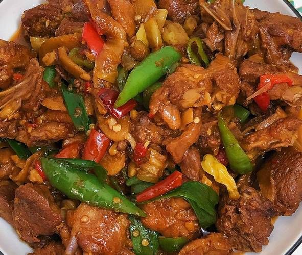 重庆姜爆鸭怎么做_正宗姜爆鸭做法