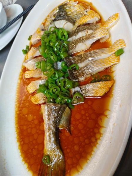 清蒸鱼怎么做才鲜嫩_清蒸鱼需要蒸多久