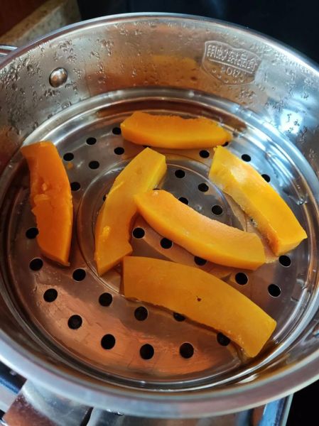 南瓜怎么蒸好吃_南瓜的家常做法大全