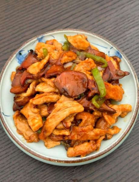 牛肝菌怎么炒好吃_干牛肝菌泡发多久