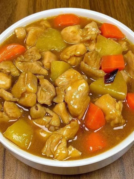 咖喱鸡块土豆怎么做_咖喱鸡块土豆的家常做法