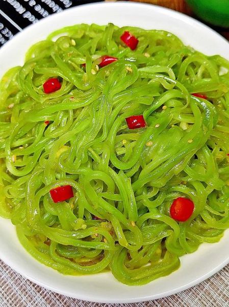 莴苣怎么炒好吃_莴苣凉拌需要焯水吗